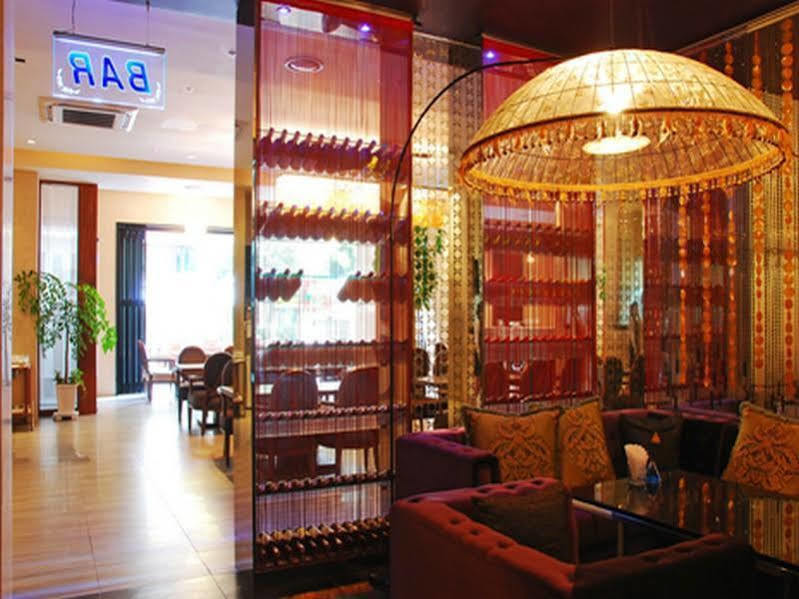 Hotel Noblesse Seoul Exteriör bild