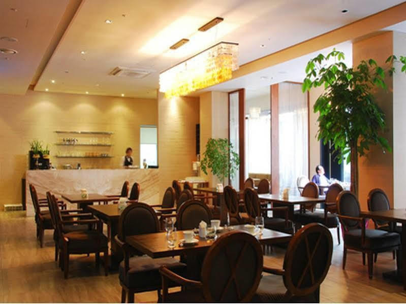 Hotel Noblesse Seoul Exteriör bild