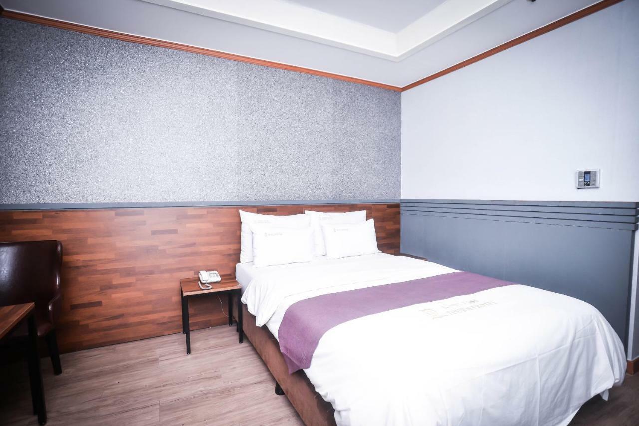 Hotel Noblesse Seoul Exteriör bild